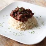 Heerlijk portie boeuf bourguignon met bloemkoolrijst.