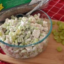 Frisse kipsalade met witte druiven