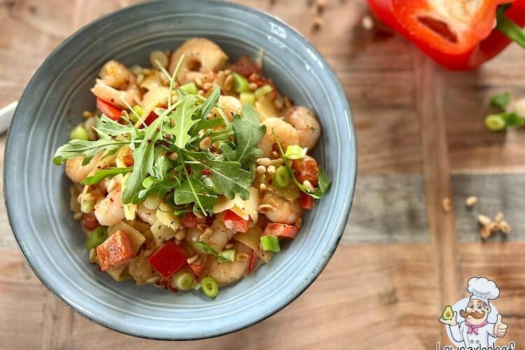 Koolraap tagliatelle met chili knoflook garnalen
