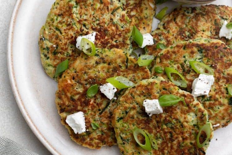 Koolhydraatarme courgette pannenkoekjes