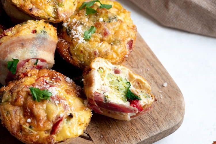 Koolhydraatarme hartige ontbijtmuffins