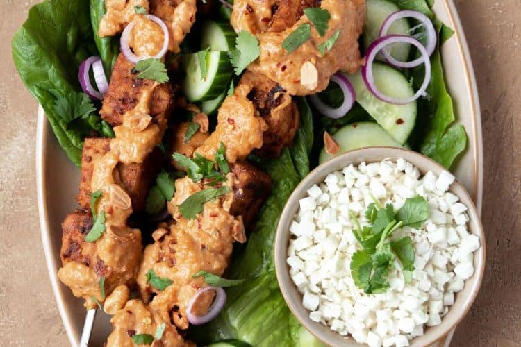 Koolhydraatarme tempeh saté