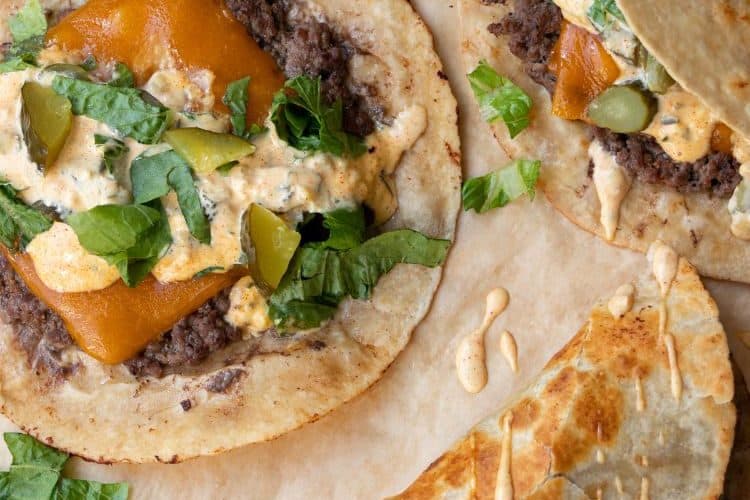Koolhydraatarme Big Mac Smash Tacos