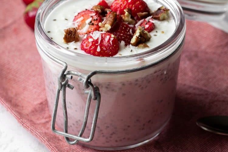 Koolhydraatarme aardbeien chiapudding