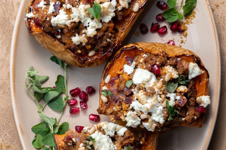 Gevulde pompoen met gehakt en feta