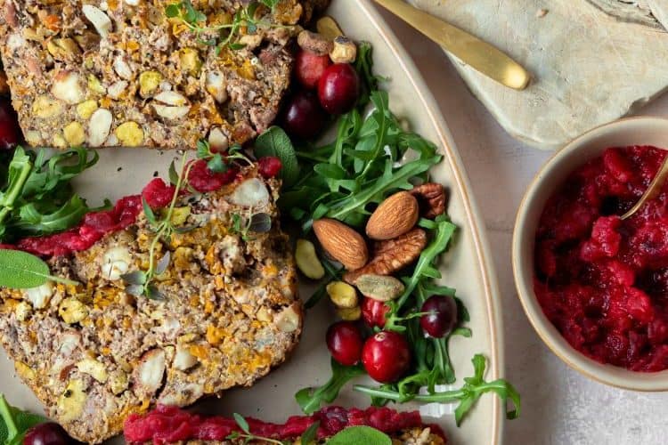 Koolhydraatarme vegan nut roast