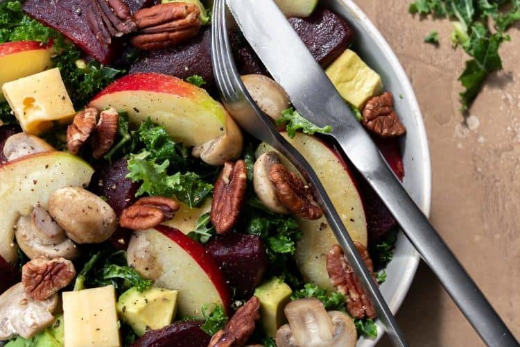 Boerenkoolsalade met kaas
