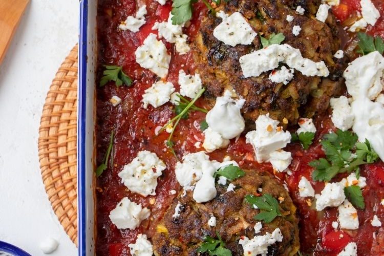 Gehaktballen in pittige tomatensaus