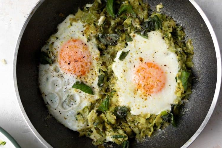 Koolhydraatarm ontbijtje met courgette