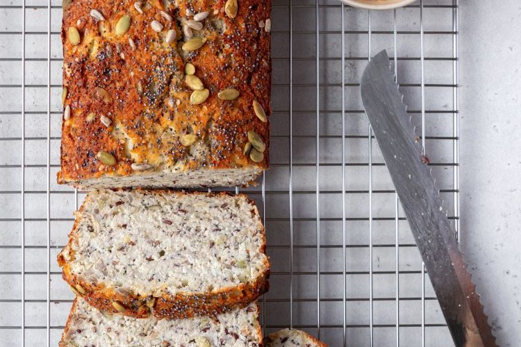 Koolhydraatarm cottage cheese brood