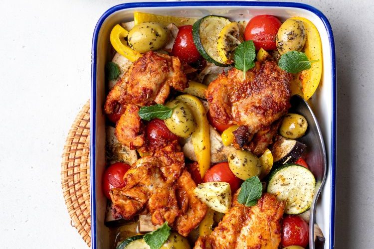 Mediterraanse kip traybake