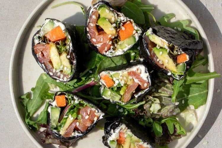Koolhydraatarme sushi met zalm