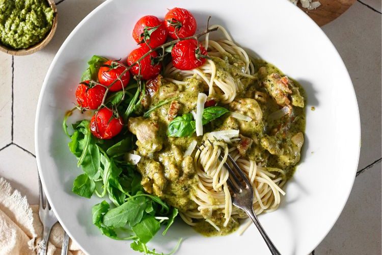 Spaghetti kip pesto (koolhydraatarm)