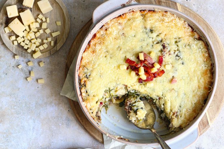 Andijviesschotel met gehakt en spekjes