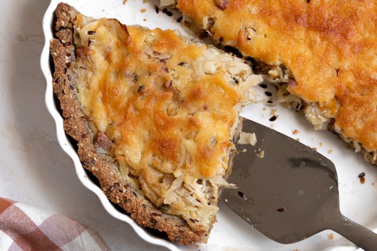 Zuurkoolquiche met glutenvrije bodem.