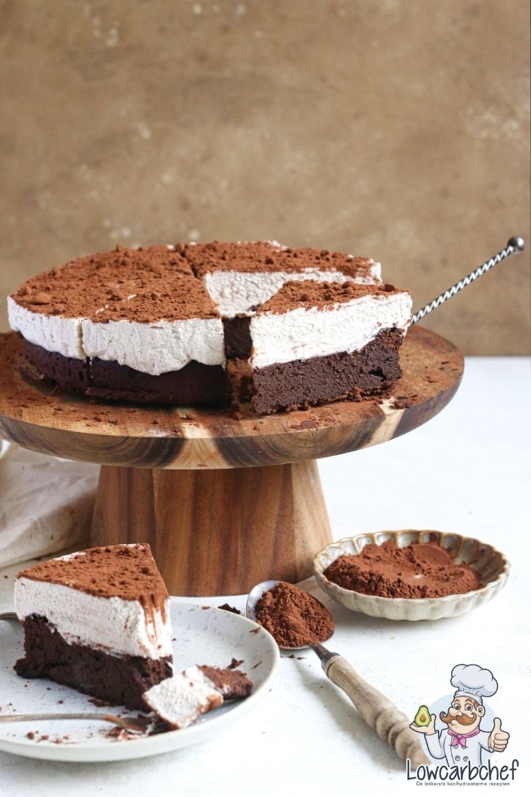 Taart met browniebodem en koffieroom