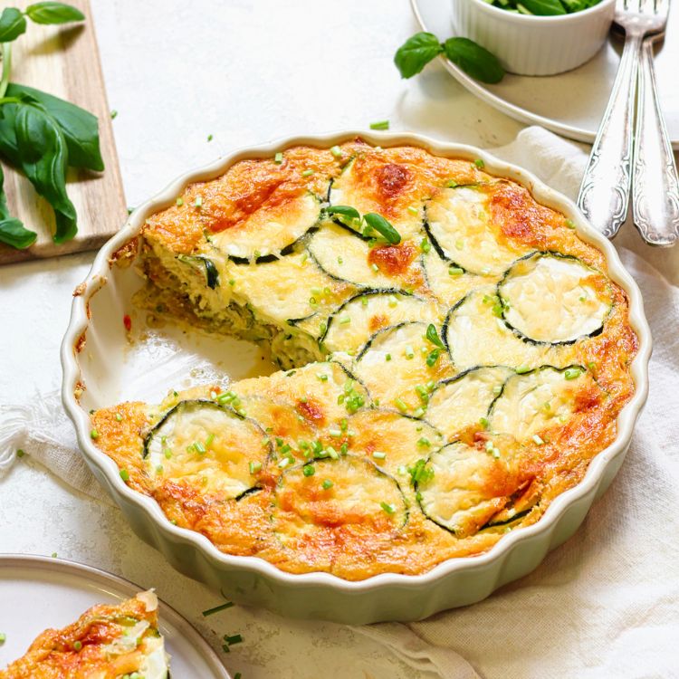 Courgettequiche aangesneden