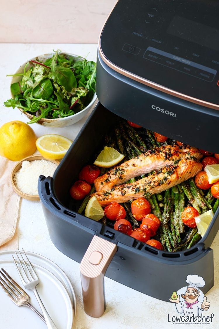 Zalm uit de airfryer met groene asperges