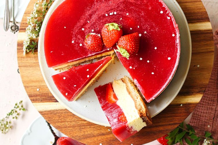 Koolhydraatarme aardbeien-custardtaart