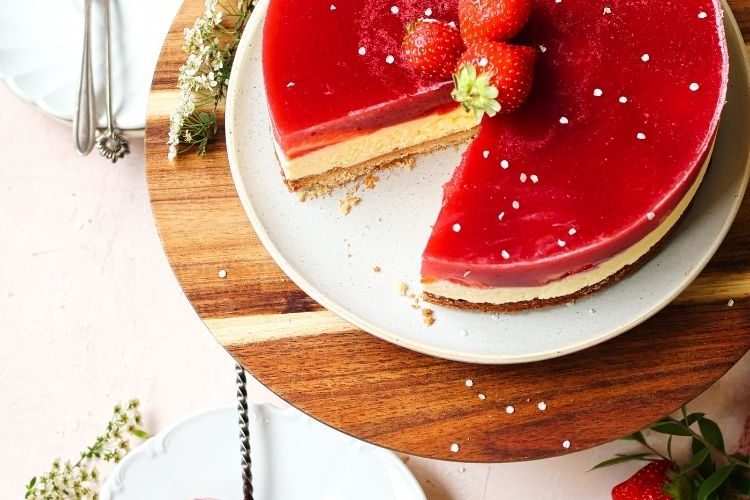 Koolhydraatarme aardbeien-custardtaart