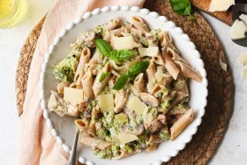 Koolhydraatarme Pasta Boursin met kip en broccoli.