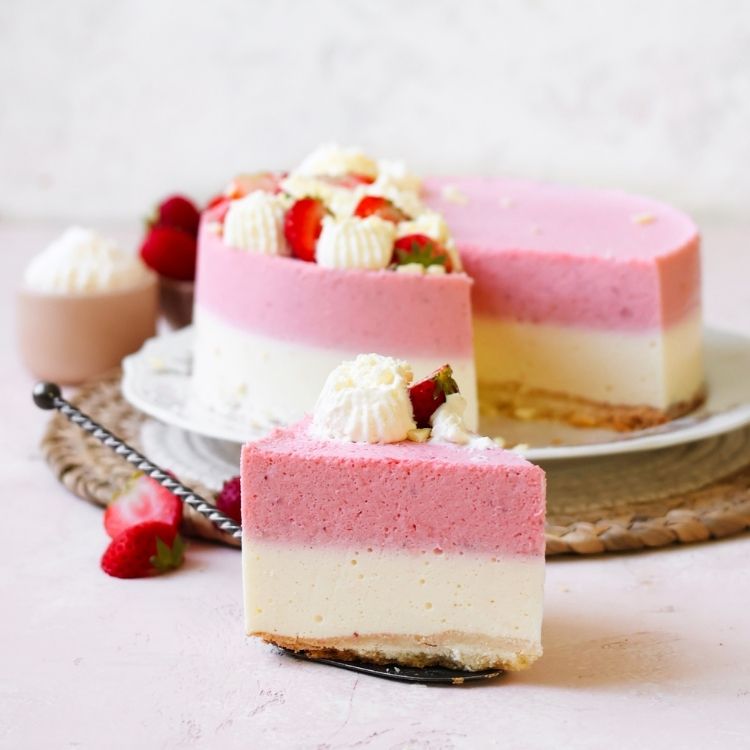 Aardbeienkwarktaart met witte chocolade