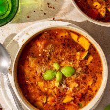 Italiaanse tomatensoep met worstjes