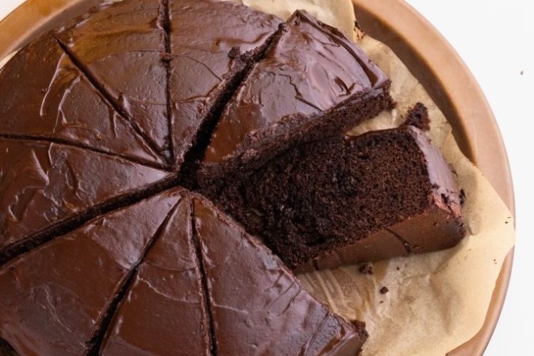 Keto chocolade-courgettecake