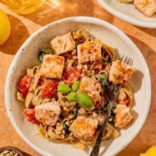 Pasta met zalm en spinazie