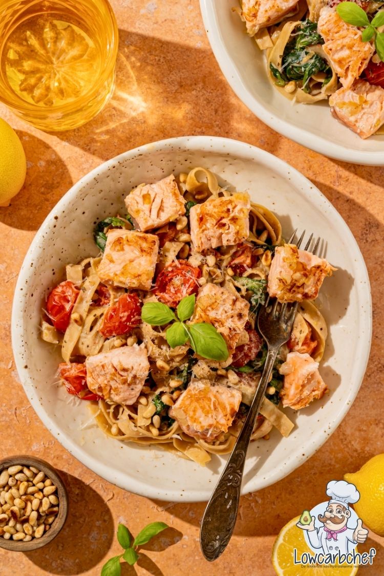 Pasta met zalm en spinazie